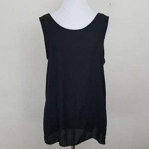 SALE! Oboe Bow Sheer Tank ❤